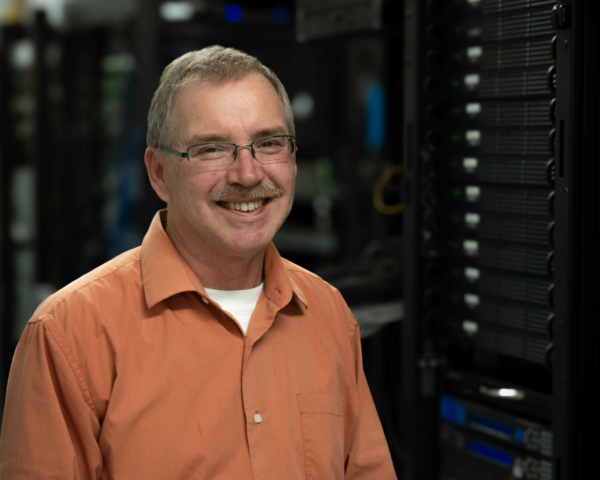 Thom servers 1 cropped